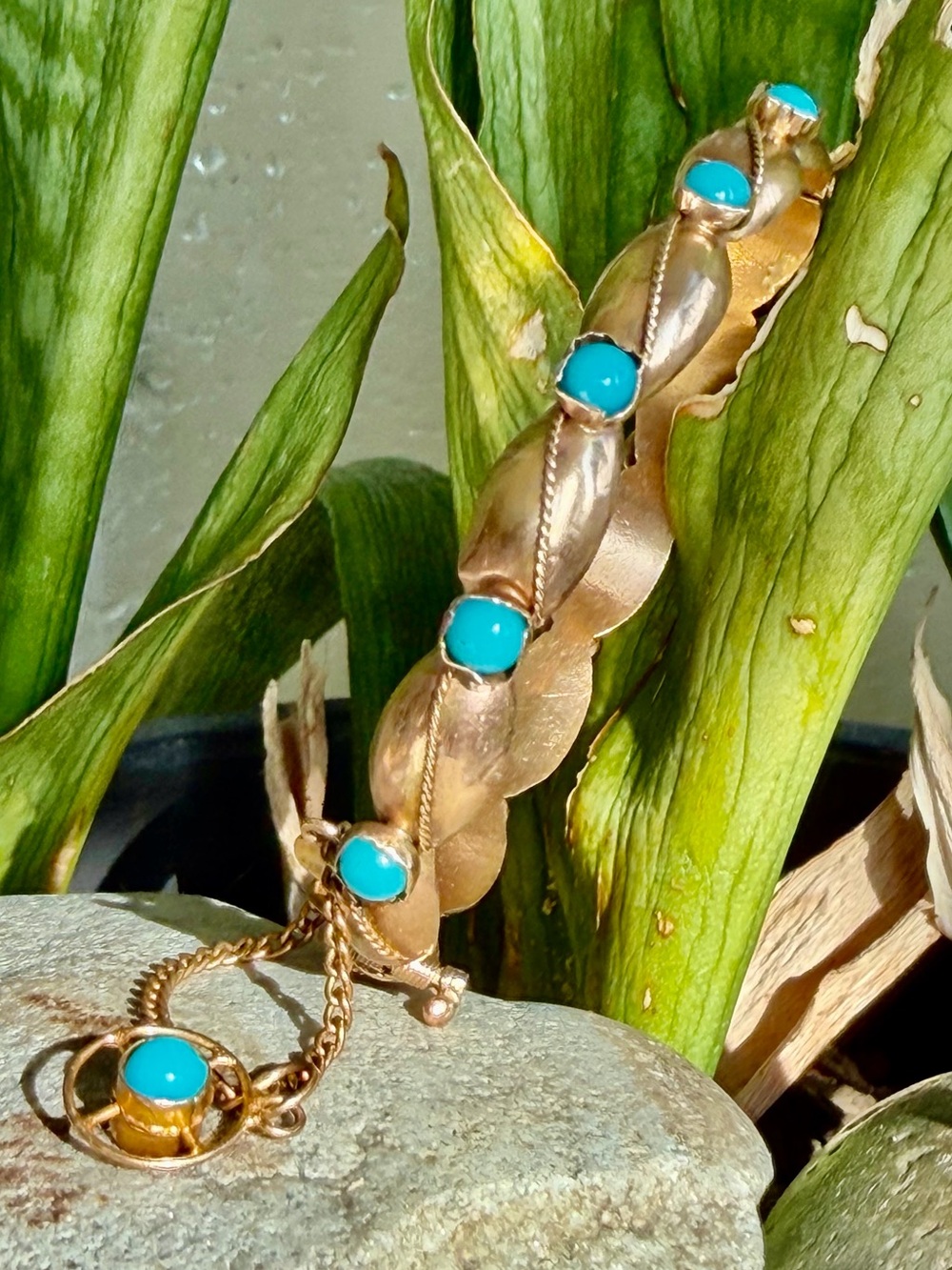 10 karat yellow gold Bracelet with Turquoise Stones - Women Jewelry